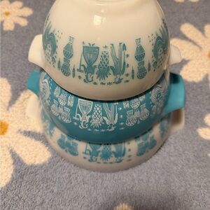 Vintage Pyrex Amish Butterprint Cinderella Blue and White Mixing Bowls Set of 3